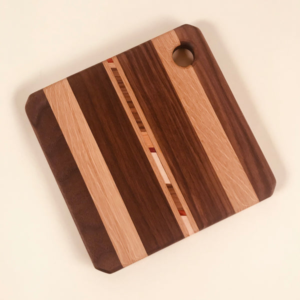 http://www.keiandmolly.com/cdn/shop/products/squarewalnutwhiteoak_grande.jpg?v=1615244471