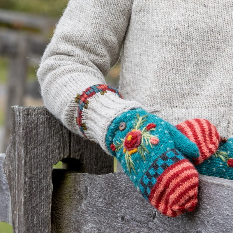 Lost Horizons Aubrey Handwarmers- Teal